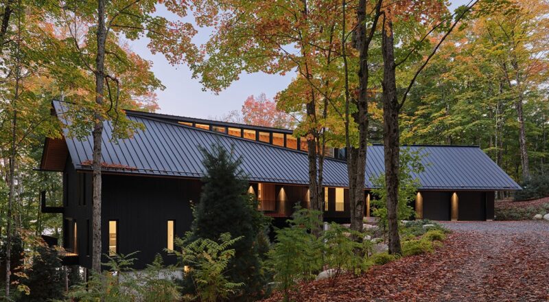 A Muskoka Cottage Blends Architecture With The Canadian Shield