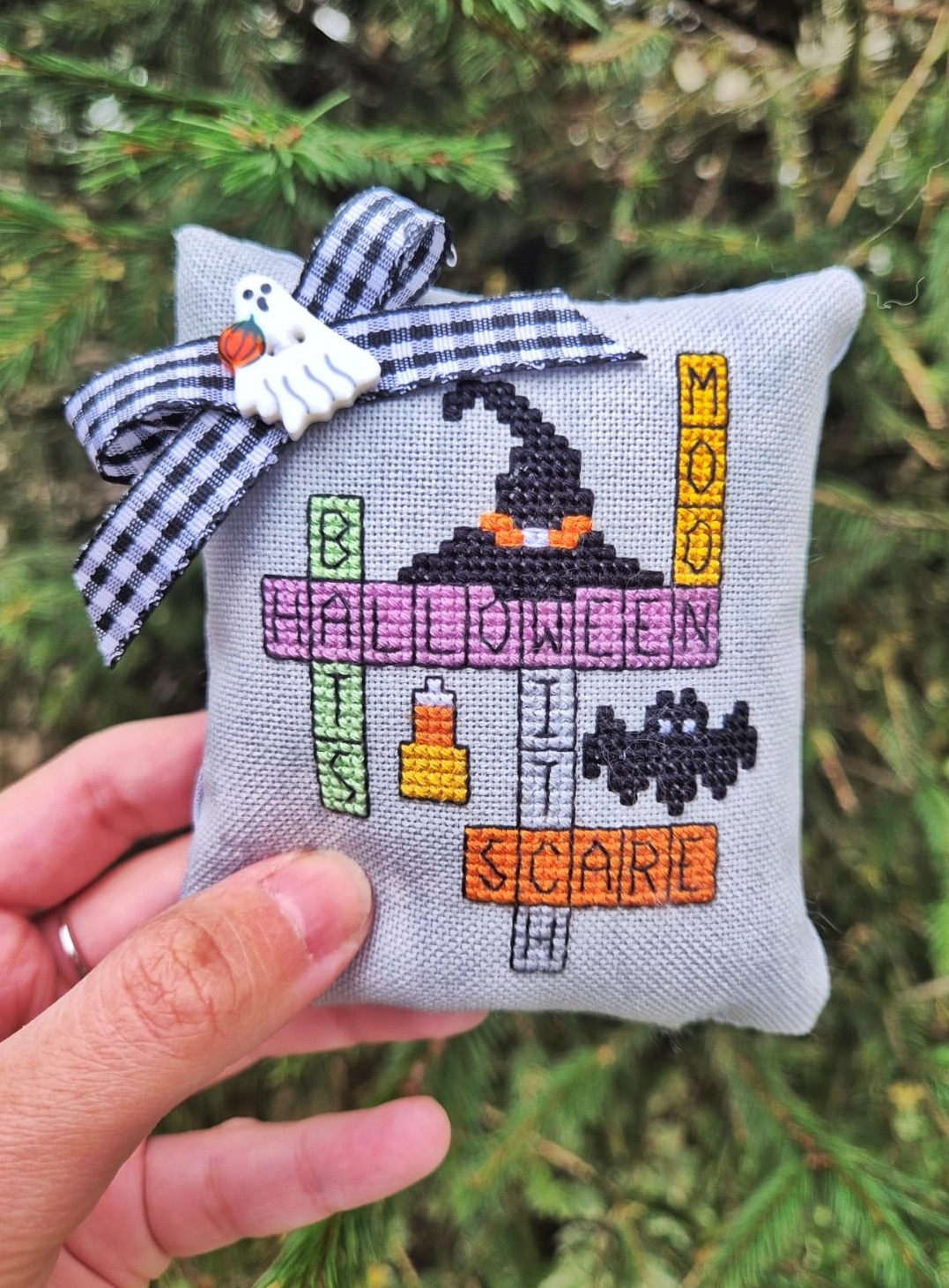 Cute Embroidery By Kate Halloween Crossword Cross Stitch Pattern 123Stitch Cute Embroidery By Kate Halloween Crossword Cross Stitch Pattern 123Stitch